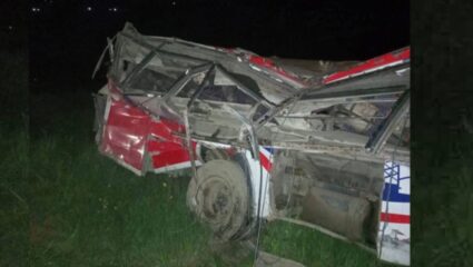 Nepal Bus Accident: लग्नाची मिरवणूक मृत्यूच्या दारात! नेपाळमध्ये वऱ्हाड्यांची बस खोल खड्ड्यात कोसळली; 8 ठार, 45 जखमी