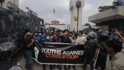 नेपाळच्या GEN-Z ला आले यश! सोशल मीडियाचे ‘ते’ वादग्रस्त विधेयक अखेर मागे