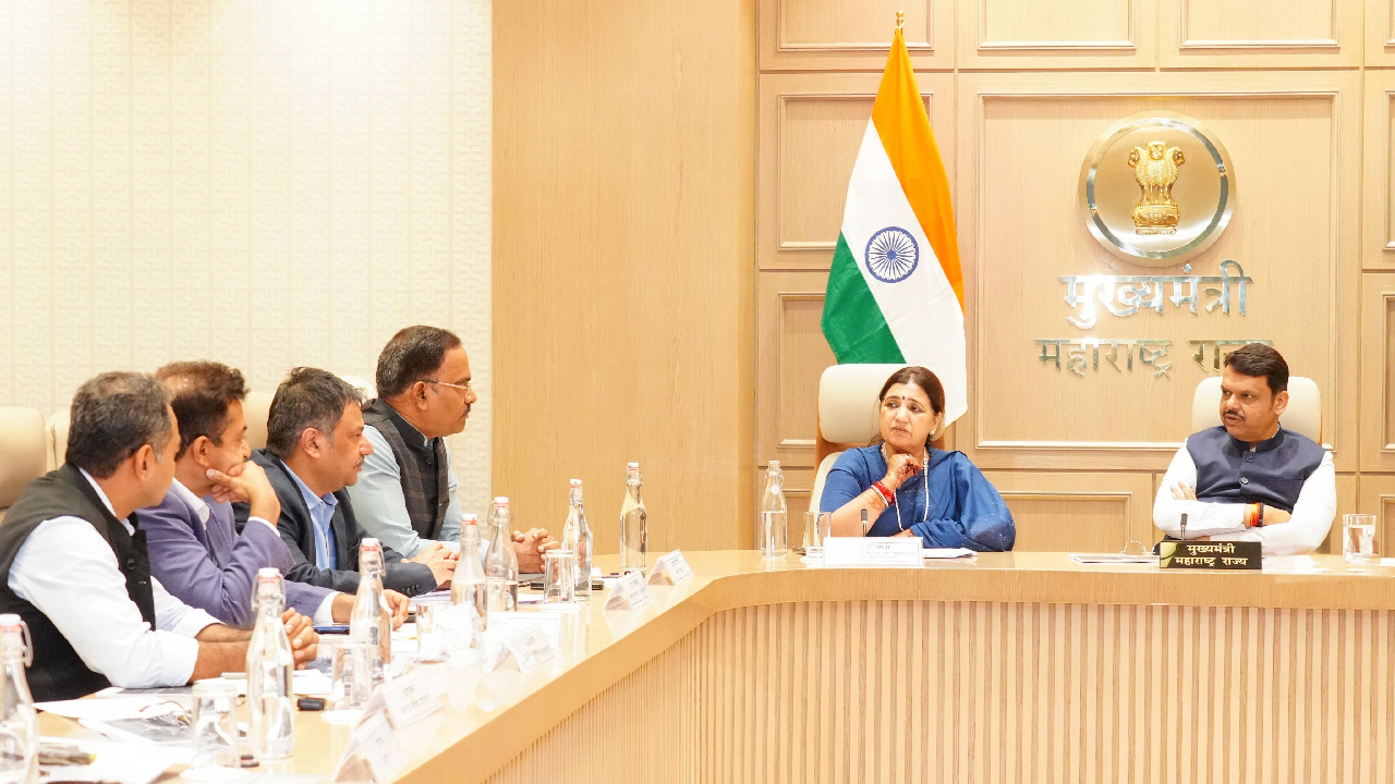 “… ‘महाराष्ट्र ब्रँड’ निर्माण करावा”; ‘पल्स’ परिषदेच्या बैठकीत CM Devendra Fadnavis यांचे स्पष्ट निर्देश