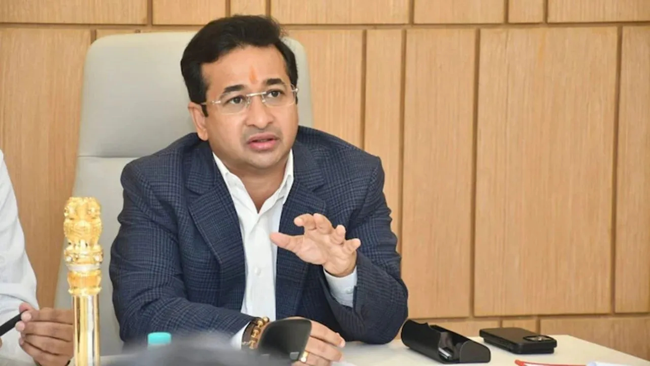 Maharashtra Politics: “उबाठामध्ये आणि मविआमध्ये…”; सिंधदुर्गमधील विजायवर नितेश राणेंचा टोला