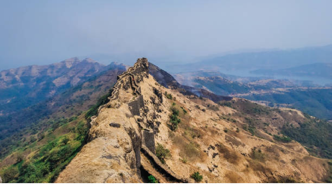 अभिमानास्पद! छत्रपती शिवरायांच्या 12 किल्ल्यांचे जागतिक वारसा प्रमाणपत्र….; आशिष शेलार फ्रान्सच्या दौऱ्यावर