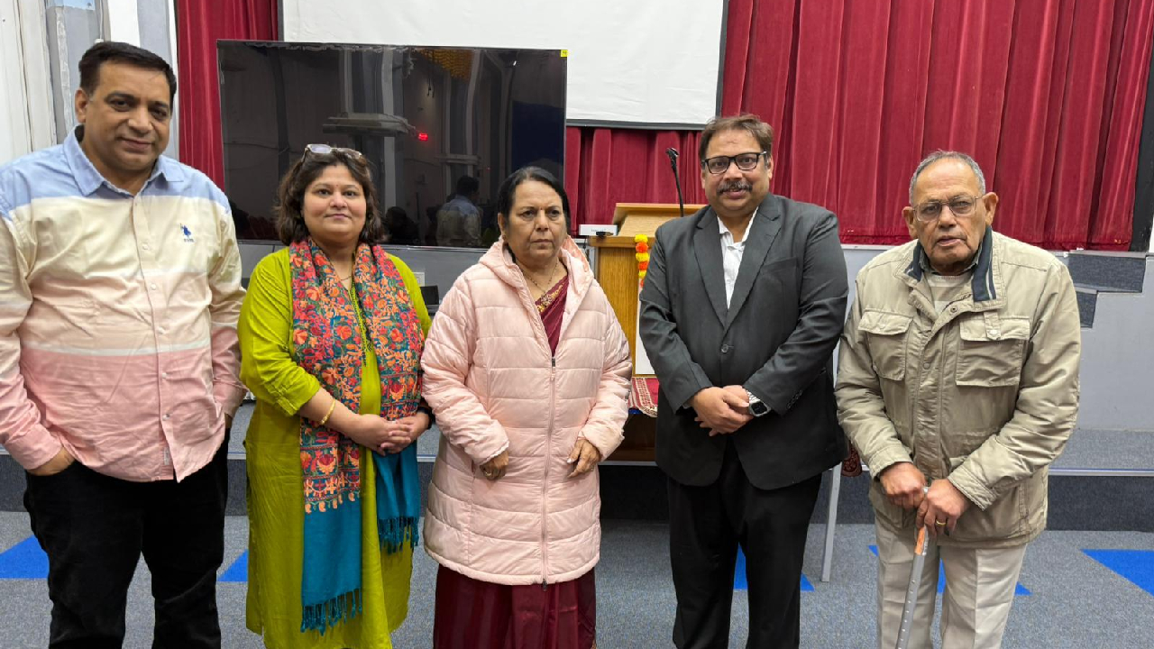 Neelam Gorhe: डॉ. नीलम गोऱ्हे यांची ‘महाराष्ट्र मंडळ लंडन’ला भेट; सुमारे ९४ वर्षे ही संस्था…