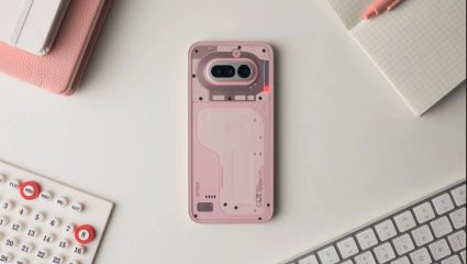 मुलींसाठी खुशखबर! आता ‘ही’ कंपनी गुलाबी रंगात लॉंच करणार जबरदस्त स्मार्टफोन; काय असणार खास?