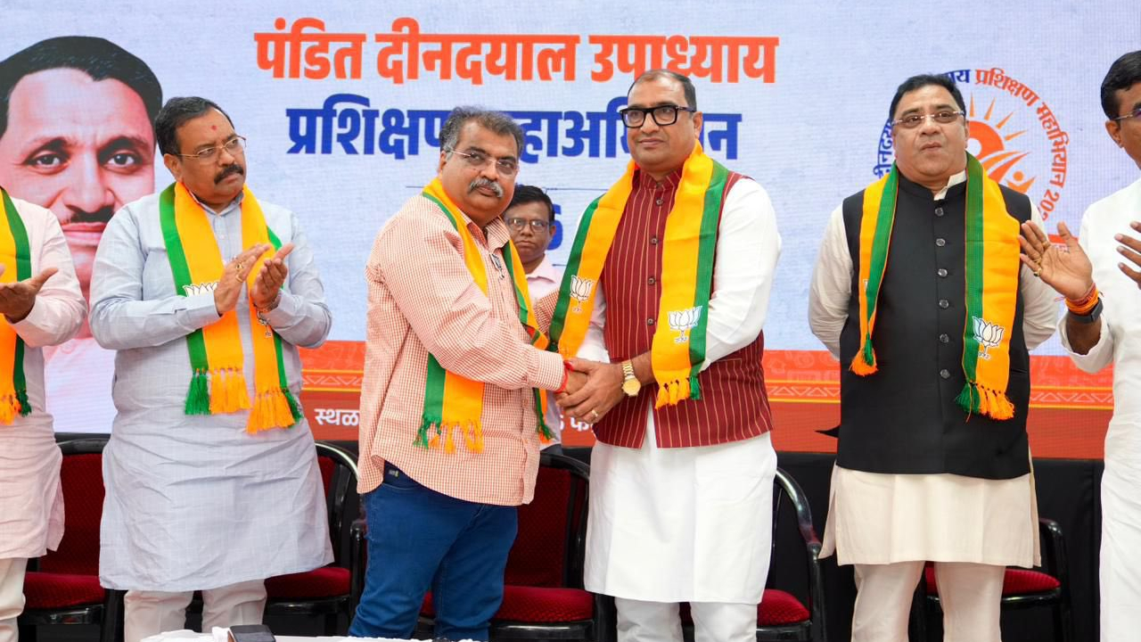 Maharashtra Politics: काँग्रेसला घरघर! ‘या’ बड्या नेत्याचा पक्षाला रामराम; भाजपची ताकद वाढली