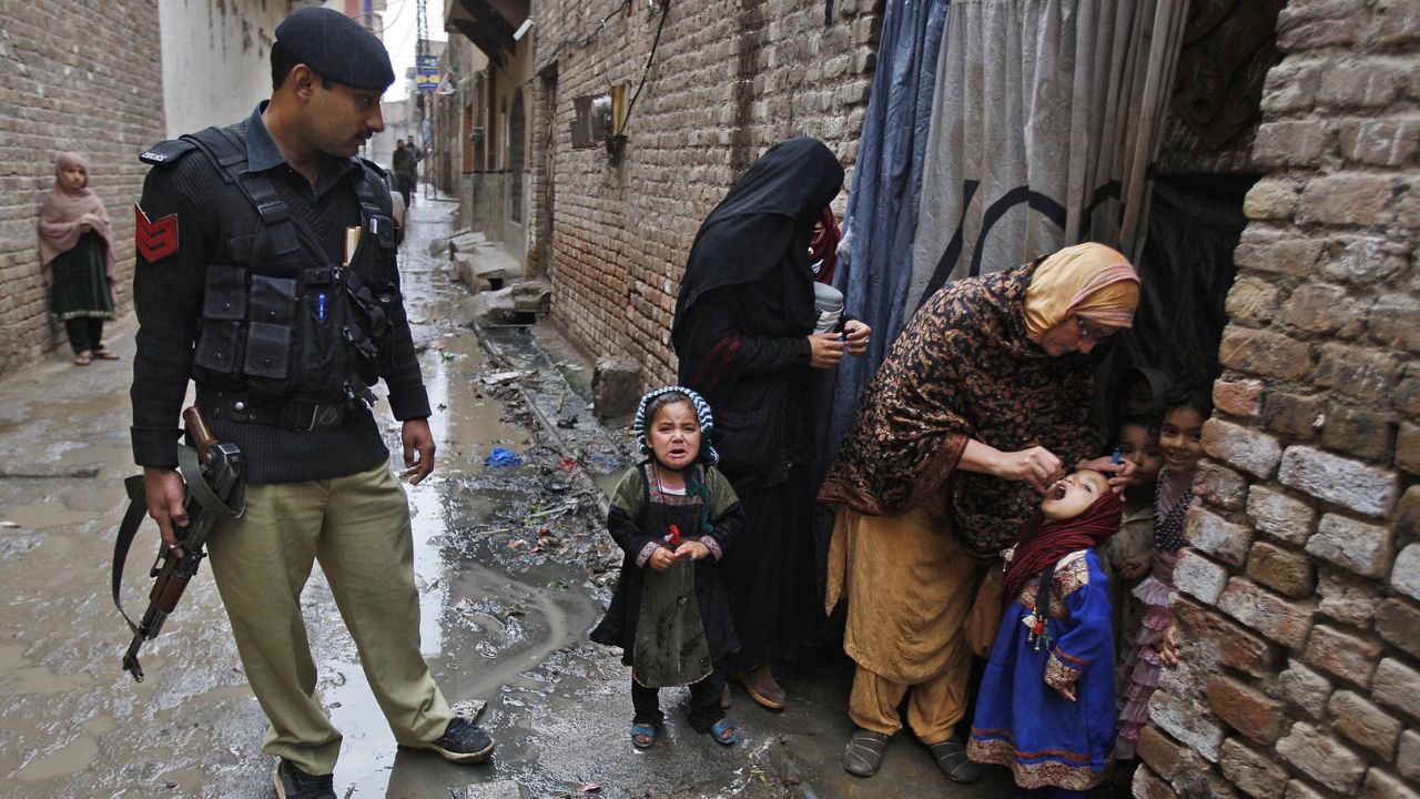 Terror Attack: पोलिओ डोस द्यायला गेले अन् जीवाला मुकले; पाकिस्तानमध्ये Polio बुथवर दहशतवादी हल्ला