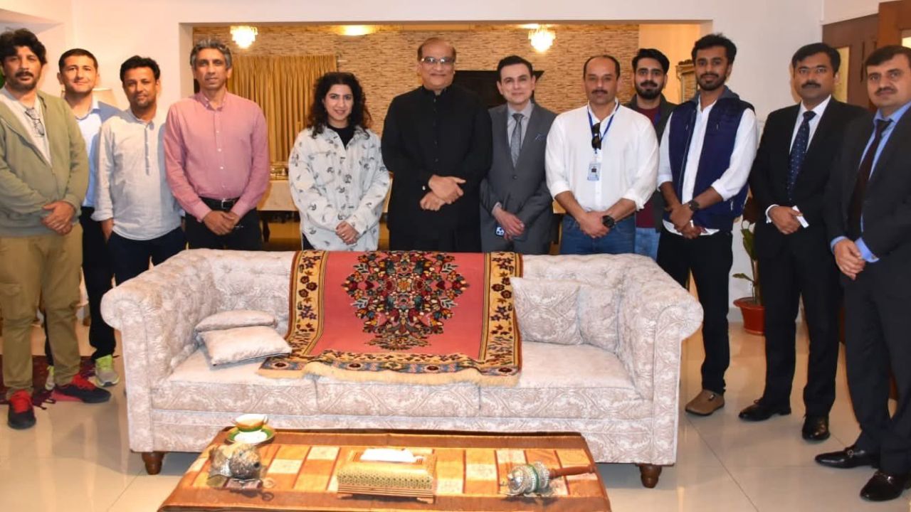 भारताने व्हावे सावध? निवडकीपूर्वी बांगलादेशात पाकिस्तानी फौज दाखल; युनूस सरकारने अंथरल्या पायघड्या