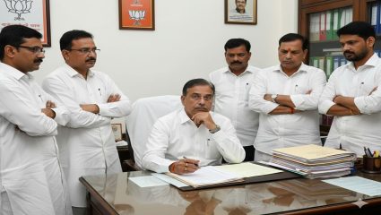 BMC Swikrut Nagarsevak: ‘स्वीकृत ‘ची निवड लांबणीवर? इच्छुकांची नाराजी टाळण्यासाठी राजकीय पक्षांचा सावध पवित्रा