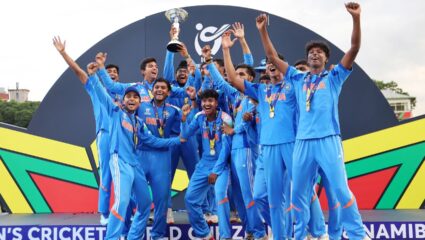 IND vs ENG : U19 World Cup च्या अंतिम सामन्यात भारताने रचला इतिहास! ‘हा’ भीम पराक्रम करणारा जगातील पहिलाच संघ 