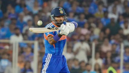 IND vs NED, T20 World Cup : हार्दिक पंड्याचा ‘तो’ अद्भुत षटकार! प्रेक्षकांसह प्रशिक्षक गंभीरही आश्चर्यचकीत; प्रतिक्रिया VIRAL