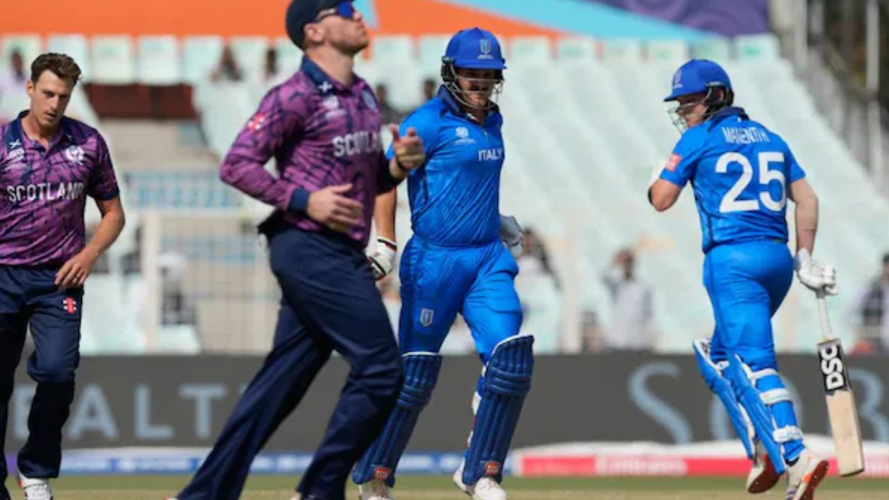 SCO vs ITA,T20 World Cup 2026 : स्कॉटलंडने उडवला इटलीचा 73 धावांनी धुव्वा! मायकेल लीस्कची अष्टपैलू खेळी 