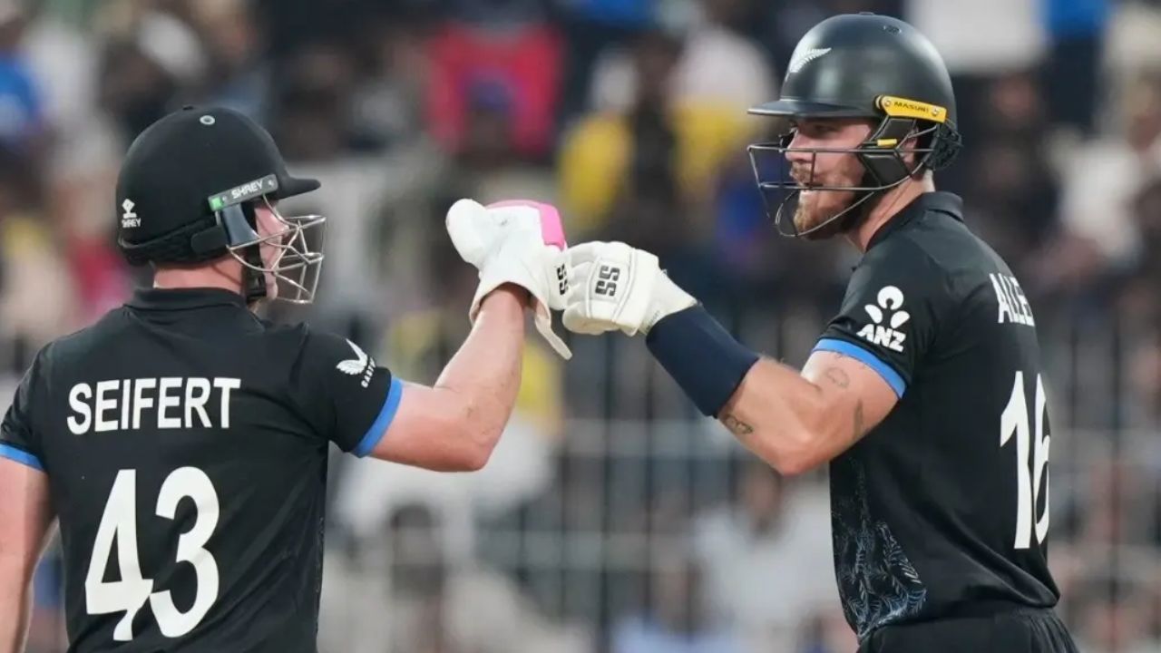 NZ  vs UAE, T-20 World Cup : सेफर्ट आणि फिन ऍलनसमोर UAE धाराशाही! टी-२० विश्वचषकात न्यूझीलंड 10 विकेट्सने सर्वात मोठा विजय 