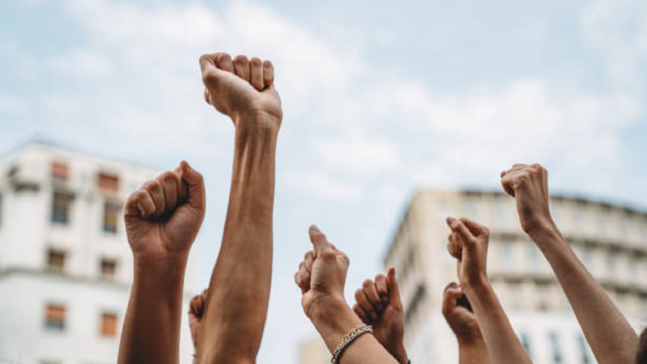 राज्य सरकारी कर्मचाऱ्यांचा पुन्हा संपाचा इशारा; ‘या’ मागण्यांसाठी कर्मचारी आक्रमक