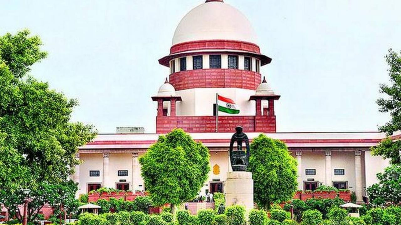 Supreme Court on UGC: UGC वादाचा उडाला भडका! सर्वोच्च न्यायालयाच्या स्थगितीने प्रशासकीय गोंधळ दूर