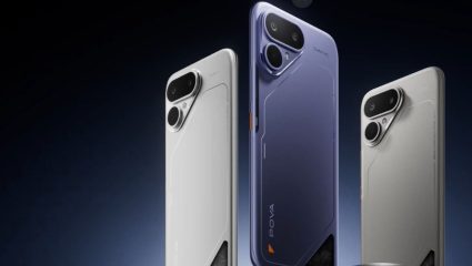 लक्झरीचा नवीन ट्रेंड सुरु! तब्बल 8000mAh बॅटरी अन् अनोखी डिझाईन, Tecno डिव्हाईसच्या एंट्रीने प्रिमियम स्मार्टफोन्सही पडले फिके