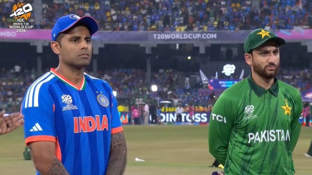 IND vs PAK Toss Update : भारतीय संघात मोठे बदल, पाकिस्तानने नाणेफेक जिंकले करणार गोलंदाजी! वाचा दोन्ही संघाची प्लेइंग 11