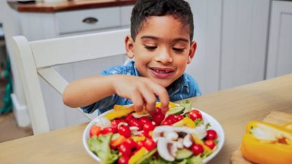 लहान मुलं होतील गुबगुबीत! वजन वाढवण्यासाठी मुलांना खाण्यास द्या ‘हे’ चविष्ट आणि हेल्दी पदार्थ