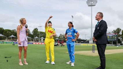 IND W vs AUS W Toss Update : एकदिवसीय मालिकेचा शुभारंभ! हरमनप्रीतने नाणेफेक जिंकले, करणार फलंदाजी