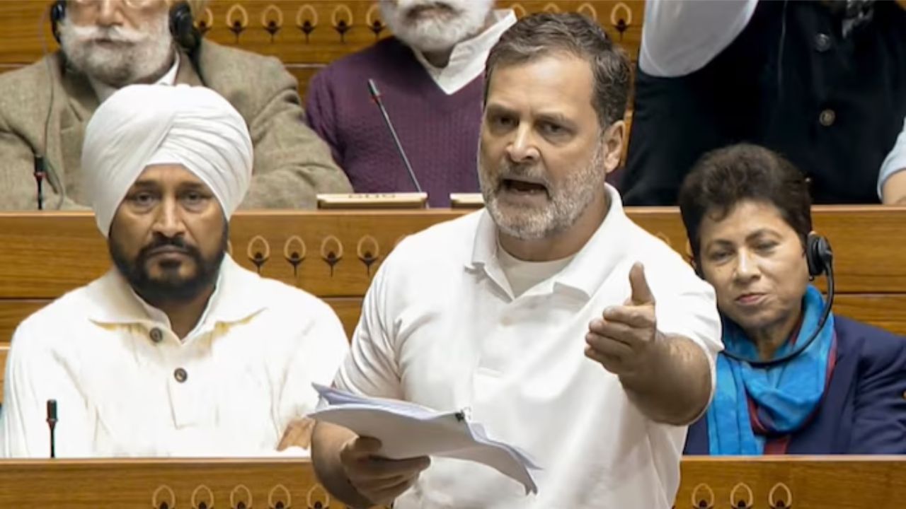 Rahul Gandhi on PM Nrendra Modi: “पंतप्रधान मोदी घाबरले आहेत, म्हणूनच संसदेत आले नाहीत”; राहुल गांधींचा घणाघाती आरोप