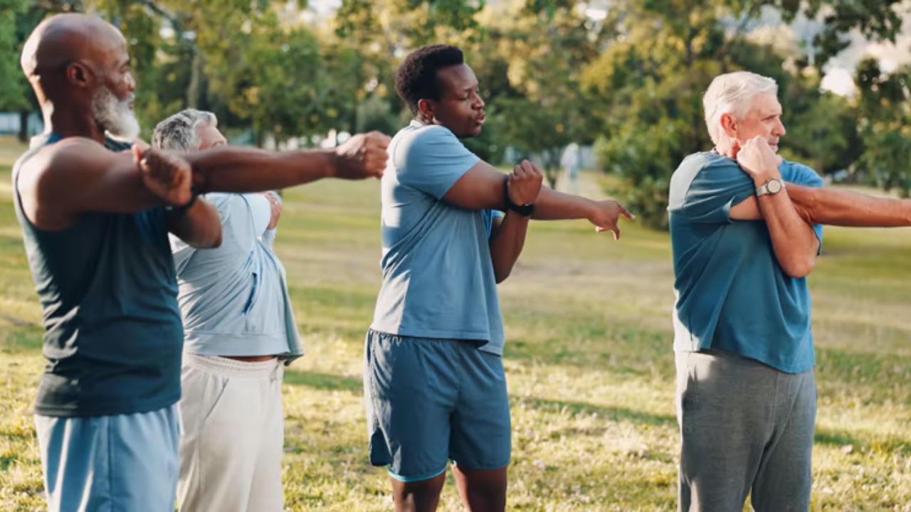 वाढत्या वयात कोणतीही सर्जरी झाल्यास ‘या’ पद्धतीने घ्या आरोग्याची काळजी, राहाल कायमच दीर्घायुषी