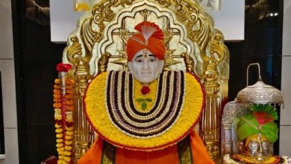 शेगावीचा राणा, माउली गजानन…! श्री संत गजानन महाराज प्रकट दिनाच्या मराठमोळ्या भक्तिमय शुभेच्छा