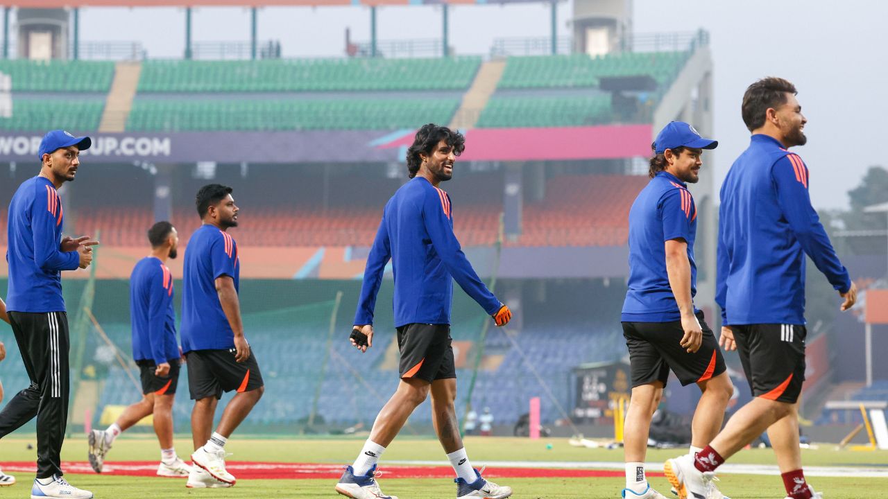 IND vs NAM : भारताचा संघ आज लढणार नामिबियाशी! कशी असेल दिल्लीची खेळपट्टी, कोणाला मिळणार पिचचा फायदा?