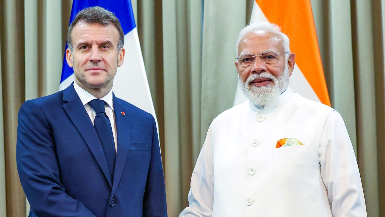 Emmanuel Macron India Visit: भारत आणि फ्रान्स मिळून बनवणार शक्तिशाली हेलिकॉप्टर; पंतप्रधान मोदींची मोठी घोषणा