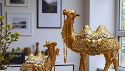 Vastu Tips: नोकरीत अडथळे येत आहेत का? घरात ‘ही’ मूर्ती ठेवल्याने बदलेल तुमचे नशीब