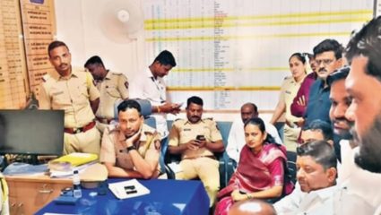 Ahilyanagar News:पोलीस ठाण्यात 15 तास ठिय्या, नातेवाईक संतप्त! अखेर आश्वासनानंतर अंत्यसंस्कार, जाणून घ्या संपूर्ण प्रकरण