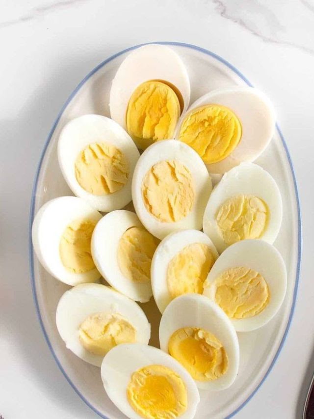 उकडलेलं अंड खाण्याची योग्य वेळ कोणती ?