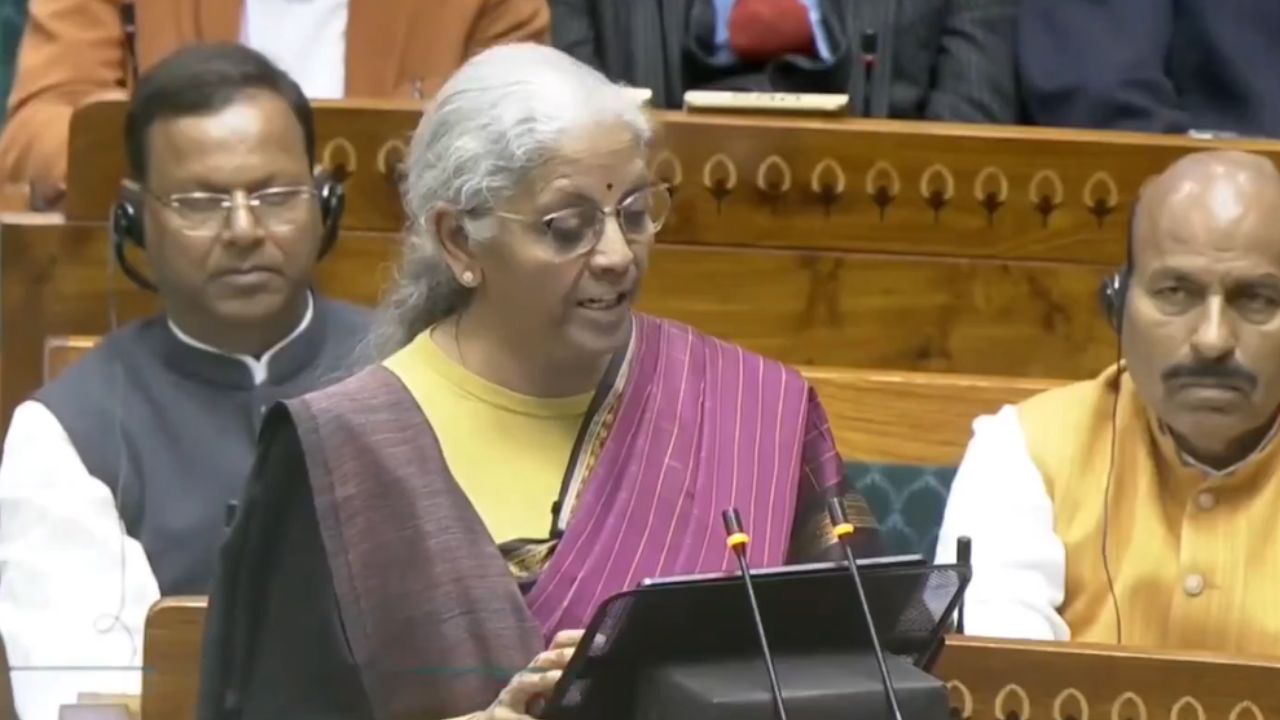 Union Budget 2026: AI आणि नवीन तंत्रज्ञान बनणार भारताच्या विकासाचे इंजिन – निर्मला सीतारमण