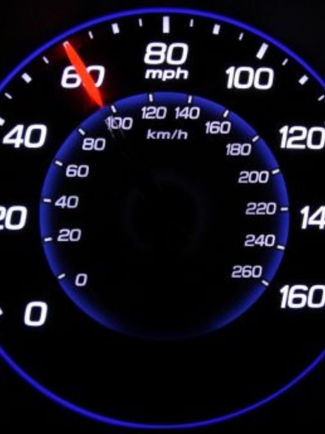 कोणत्या स्पीडवर कार चालवल्याने मिळेल उत्तम मायलेज?