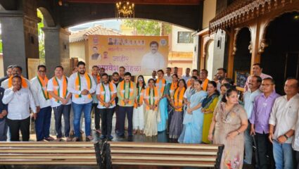 Ratnagiri : महाविकास आघाडीचा मोठा धक्का ; काँग्रेस,ठाकरे गटाच्या प्रमुख पदाधिकाऱ्यांचा भाजपात प्रवेश