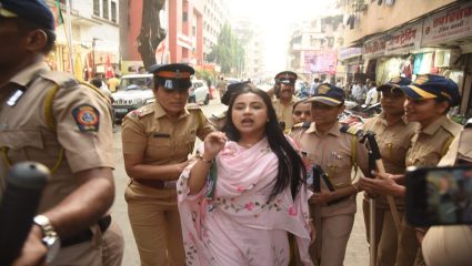 राहूल गांधींना धमकी दिल्यावरुन युवक काँग्रेस आक्रमक; दादरमधील भाजप कार्यालयासमोर तीव्र आंदोलन