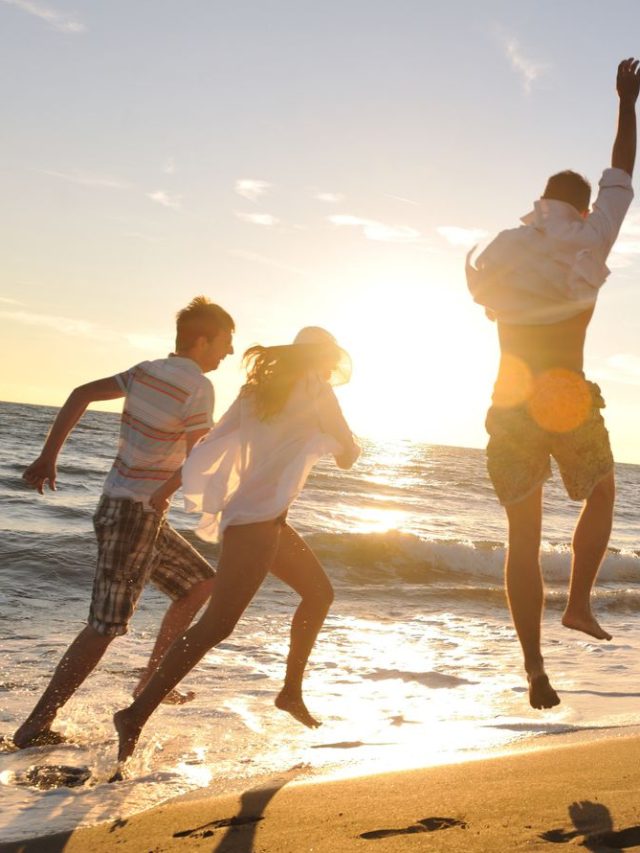 मार्च महिन्यातील '5' पब्लिक हॉलीडे; सुट्टी करा एन्जॉय