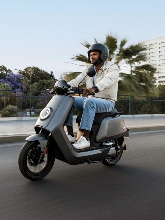 विना लायसन्स चालवा, 'या' 5 Electric Scooters