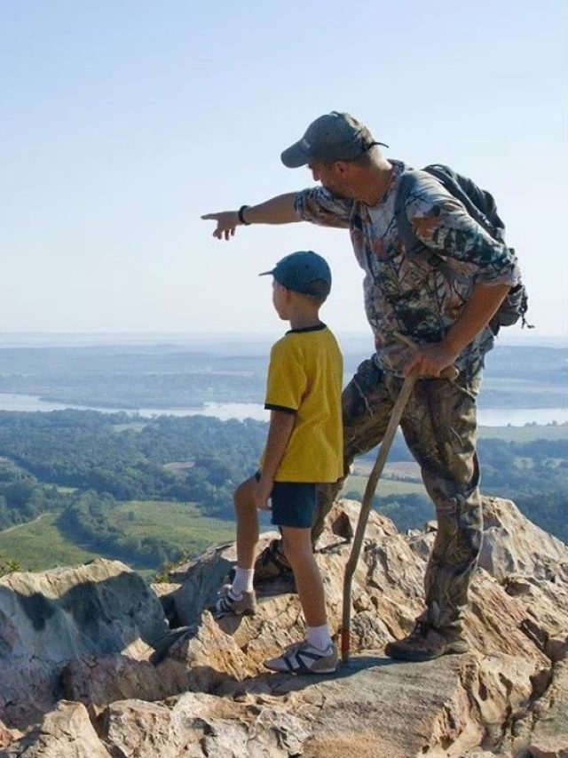 मानवी दृष्टी कुठपर्यंत पोहचू शकते?