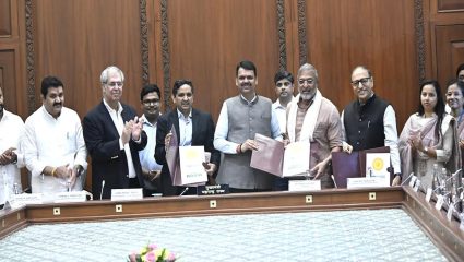 स्वयंसेवी संस्थांच्या भागीदारीतून महाराष्ट्राचे होणार वेगाने परिवर्तन, मुख्यमंत्री देवेंद्र फडणवीसांचा विश्वास