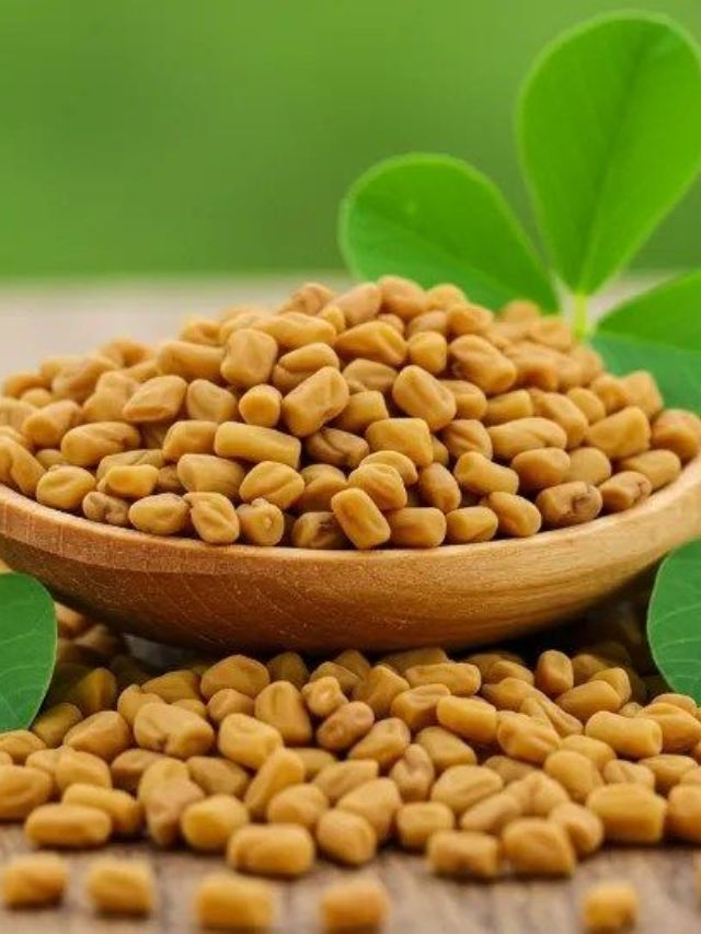 केस आणि त्वचेच्या सौंदर्यासाठी मेथीदाण्याचा असा करा वापर