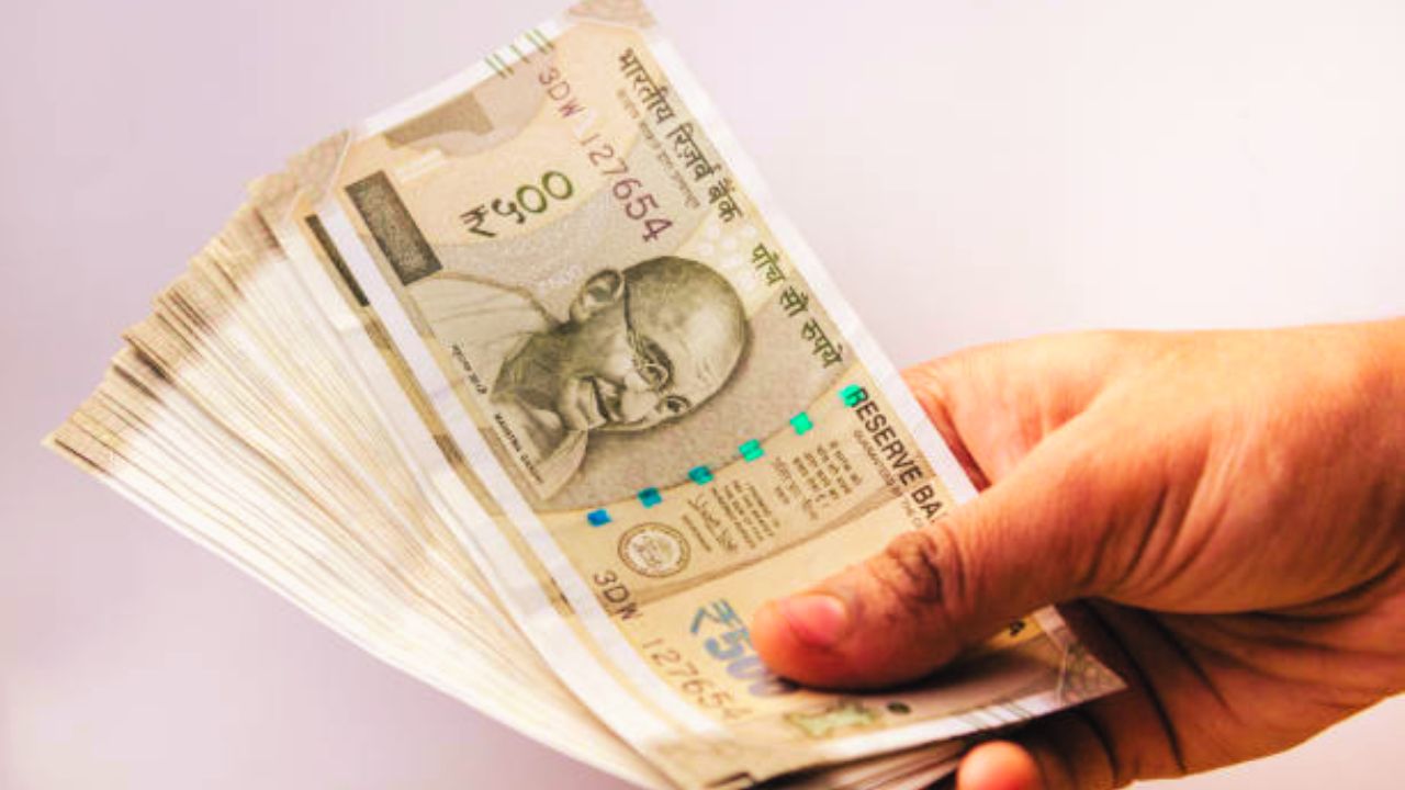 Vastu Tips: घरात करू नका या चुका, अन्यथा वाढू शकतात आर्थिक अडचणी