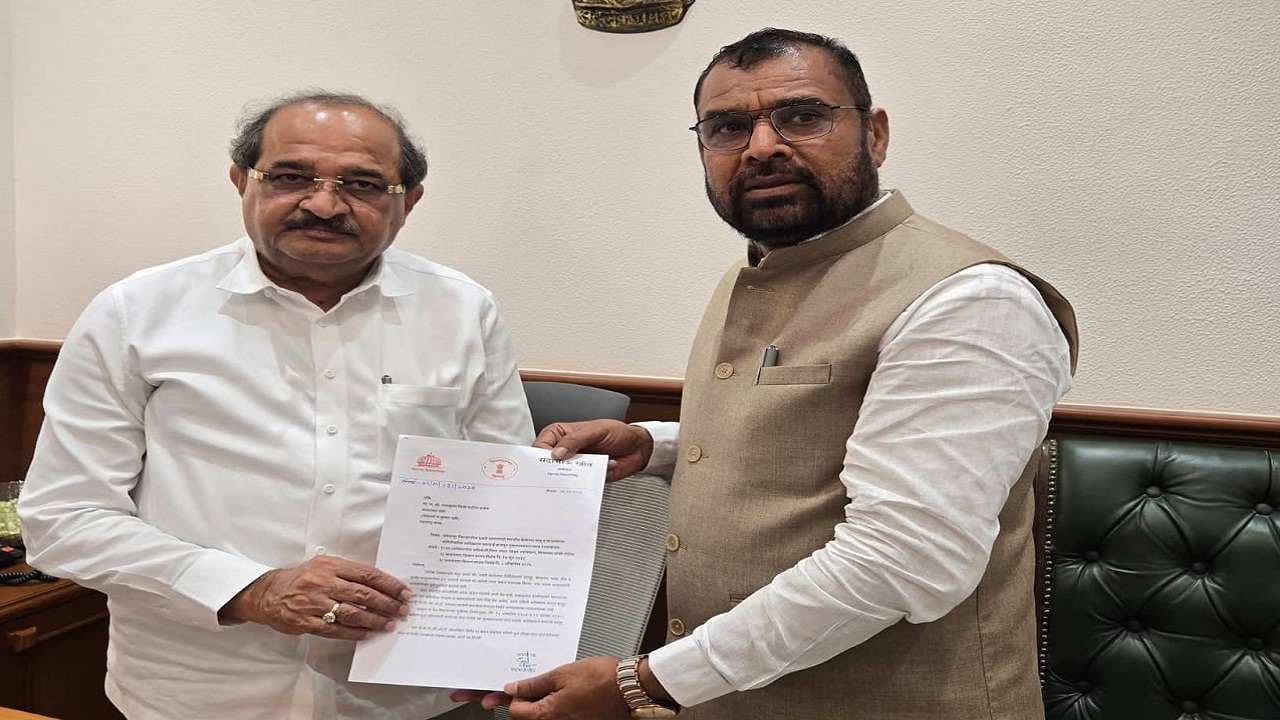 आमदार सदाभाऊ खोत यांनी घेतली मंत्री विखे पाटलांची भेट; केली ‘ही’ मोठी मागणी