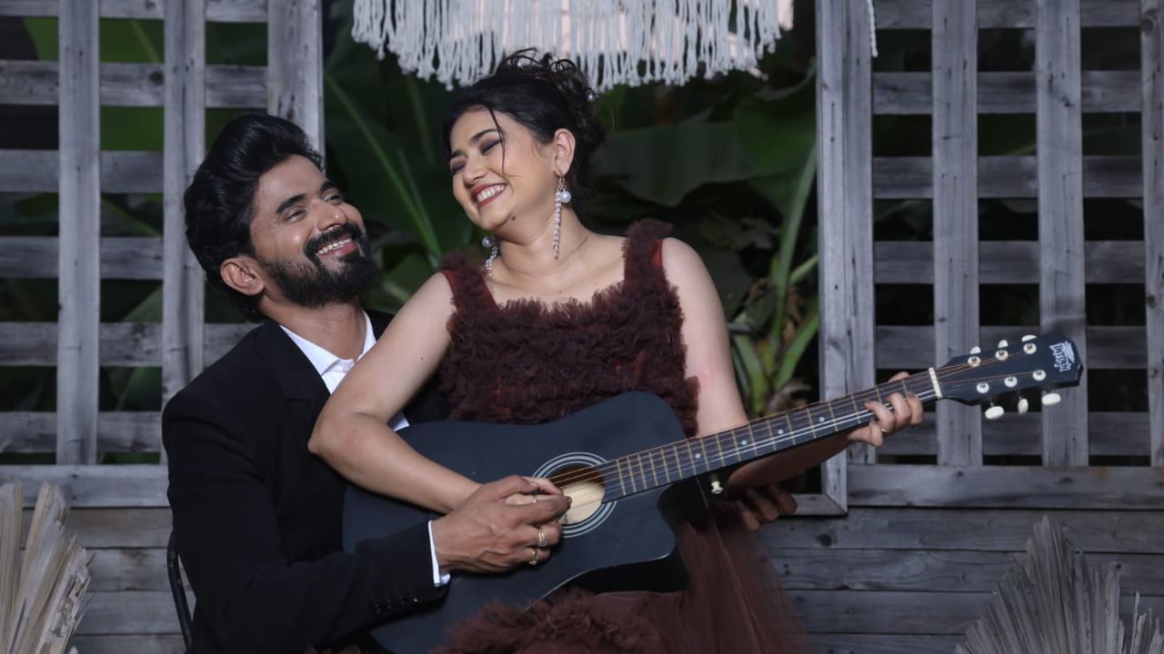 लग्नानंतर होईलच प्रेम ही स्टार प्रवाहवरील लोकप्रिय मालिका सध्या प्रेक्षकांना भावनिक आणि रोमँटिक वळणावर घेऊन आली आहे. कथानकात आता मोठा सोहळा रंगणार असून जीवा–नंदिनी आणि पार्थ–काव्या यांच्या लग्नाची तयारी उत्साहात सुरू झाली आहे. 