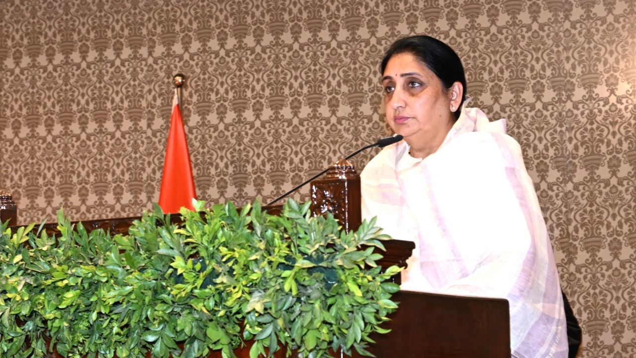 Maharashtra Politics: सुनेत्रा पवार यांची पुणे आणि बीड जिल्ह्याच्या पालकमंत्रीपदी नियुक्ती