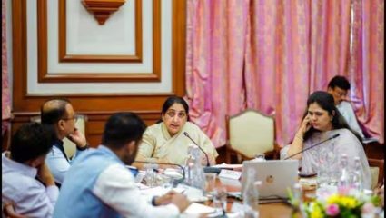 Pune Politics: पुणे जिल्ह्याचा १०३२ कोटींचा विकास आराखडा मंजूर; सुनेत्रा पवारांचे मोठे प्रकल्प राबवण्याचे निर्देश