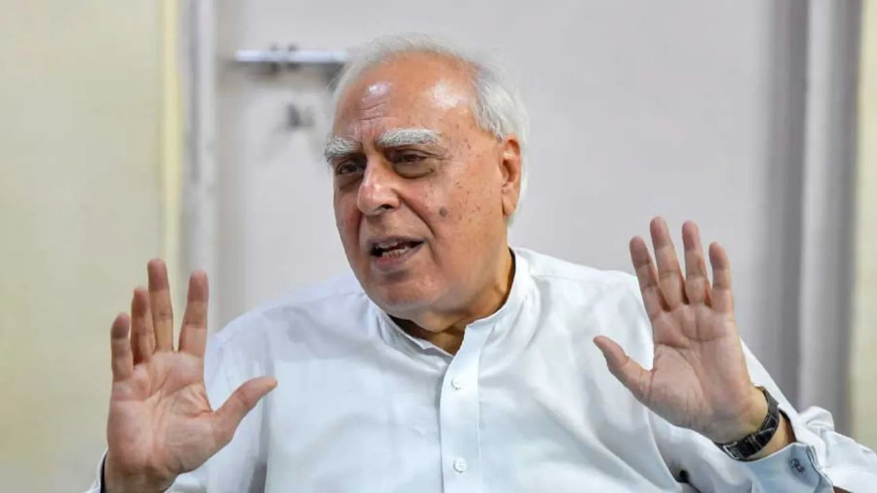 BJP Allegations on Kapil Sibal: ‘तो दावा निव्वळ मूर्खपणा’…; एपस्टीन  प्रकरणावरून कपिल सिब्बल यांचा भाजपवर पलटवार