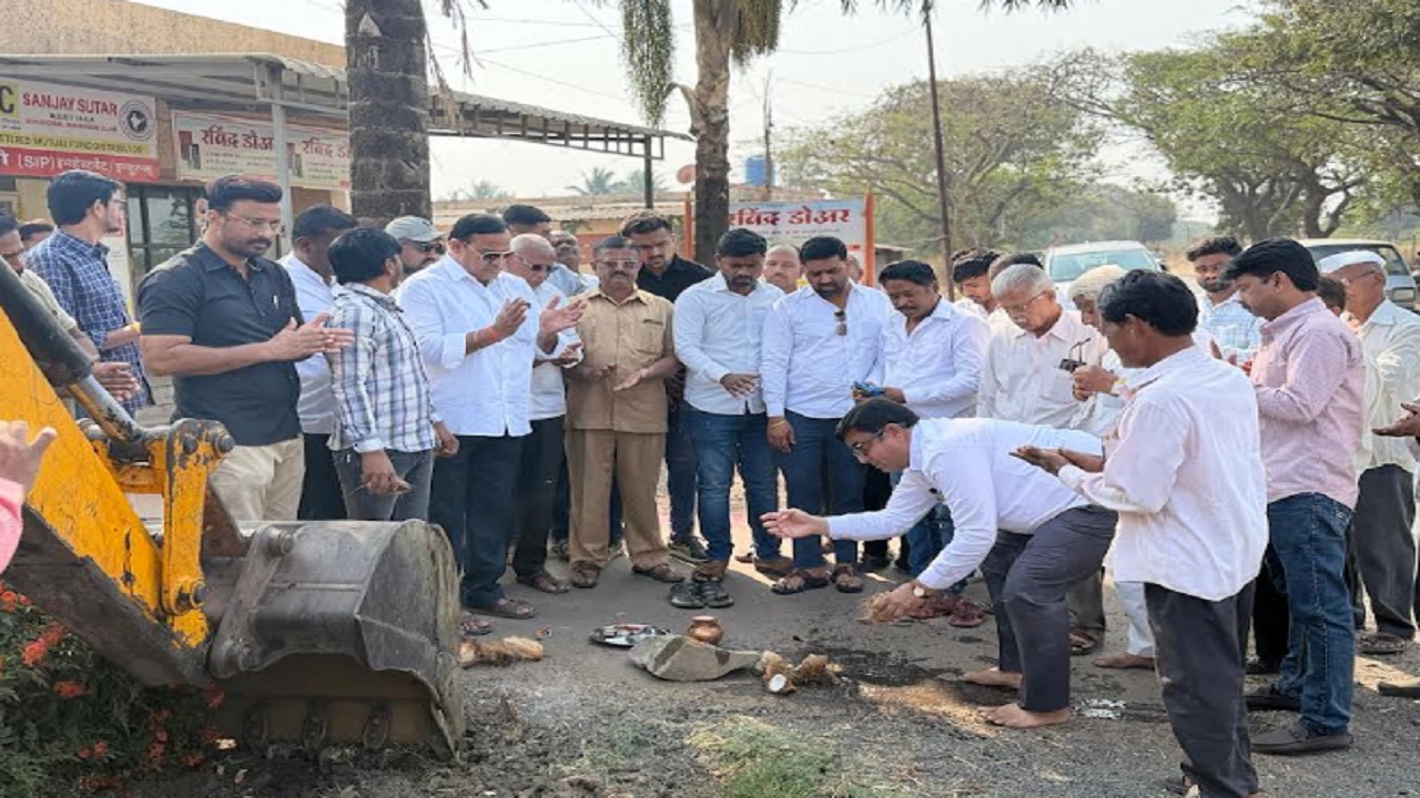 माळेगावमधील प्रभाग नऊमध्ये विकासकामांना प्रारंभ; ‘विशिष्ट नागरी सेवा व सुविधा’ योजनेअंतर्गत  होणार विविध कामे