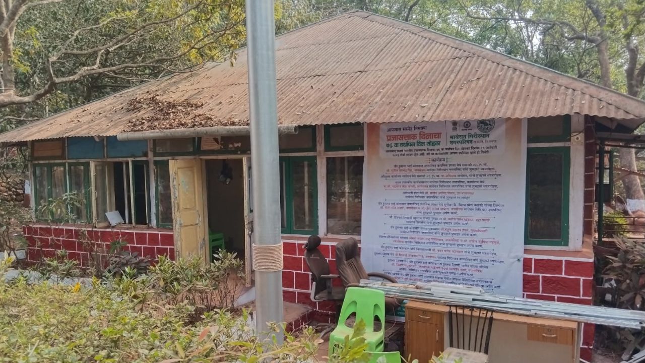 Matheran News : हेरिटेज नॉर्म माथेरान पालिका इमारतीला लागू नाहीत का ?  राष्ट्रवादी काँग्रेसचा सवाल