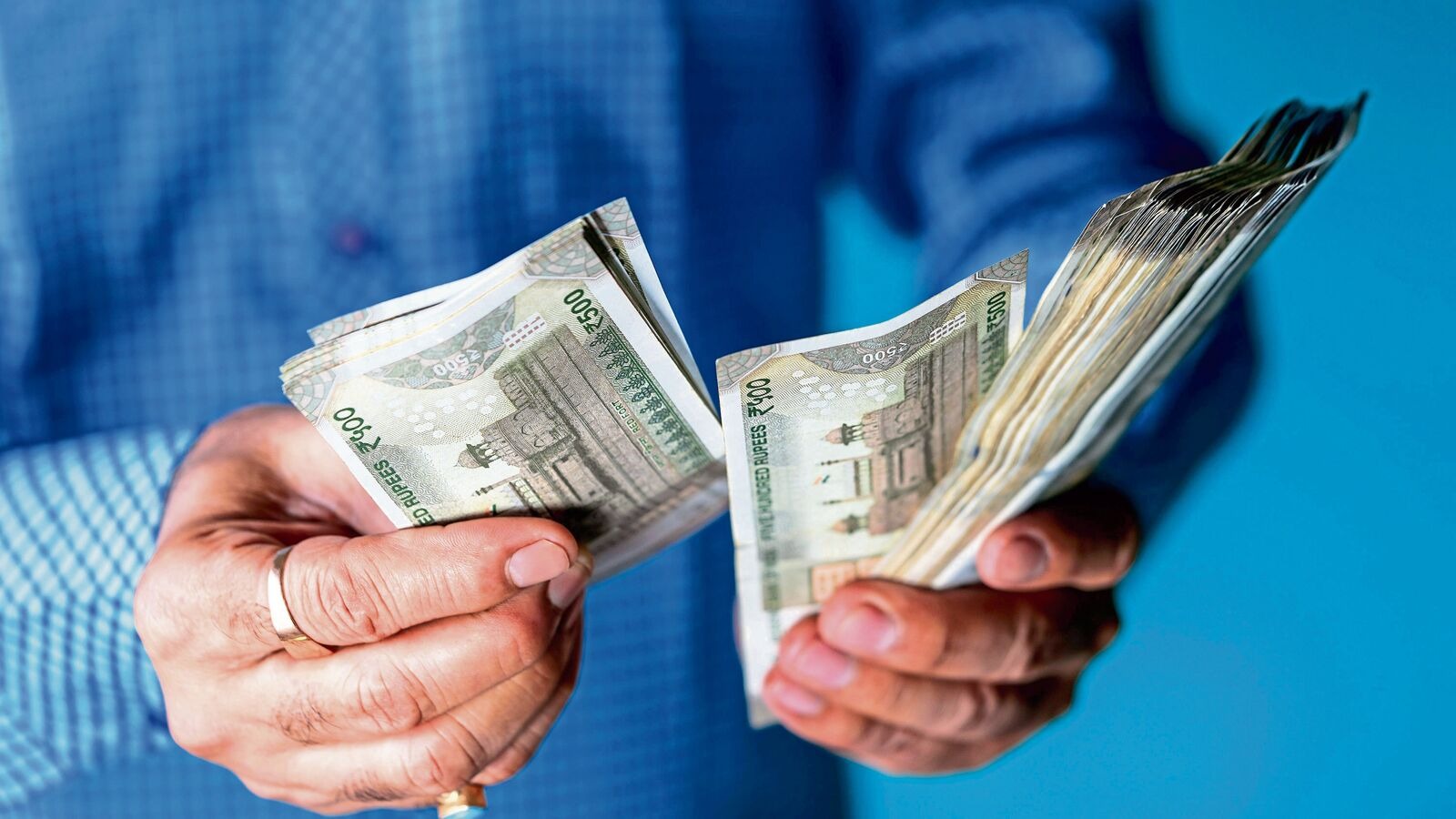 अंबाजोगाईत राजमा बियाण्याच्या नावाखाली १२.८० लाखांची फसवणूक; साताऱ्यातील कंपनीच्या संचालकांवर गुन्हा दाखल