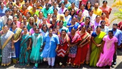 Washim News : रस्त्यावरील अवजड वाहतक तातडीने थांबवा! अकोली गावकऱ्यांचे रास्तारोको आंदोलन