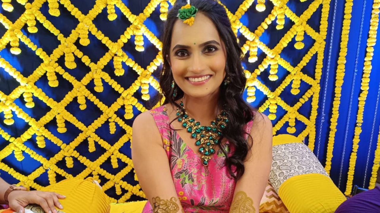 एतशाने 'पुण्यश्लोक अहिल्याबाई', 'छोटी मालकीण' या मालिकांमध्ये काम केले आहे. 