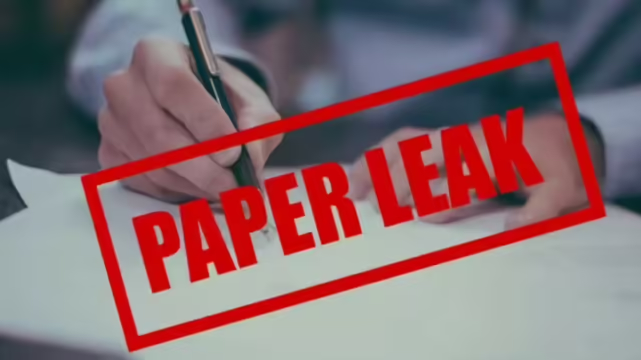 नागपूर येथे बारावीच्या रसायनशास्त्र पेपरफुटीची गंभीर घटना उघडकीस! Whatsapp वर प्रश्नपत्रिका लीक